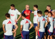 开云体育在线-包含西班牙胜出，德国中卫伤愈是关键！欧国联的词条