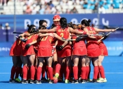 开云体育中国-女子曲棍球全力拼搏，中国队获得胜利