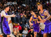 开云体育app-湖人迎来一场关键的篮球对决