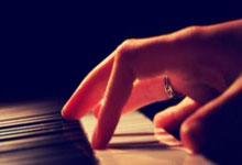 开云体育app-泰国羽毛球队逆转乾坤，安赛龙称霸全场：一场精彩绝伦的羽毛球盛宴