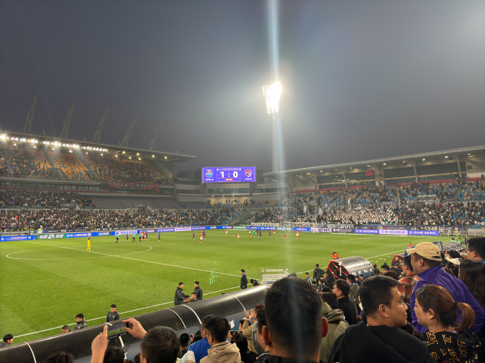 上海申花备战战绿城,全力以赴冲刺榜首位置的简单介绍 上海申花备战战绿城,全力以赴冲刺榜首位置的简单介绍