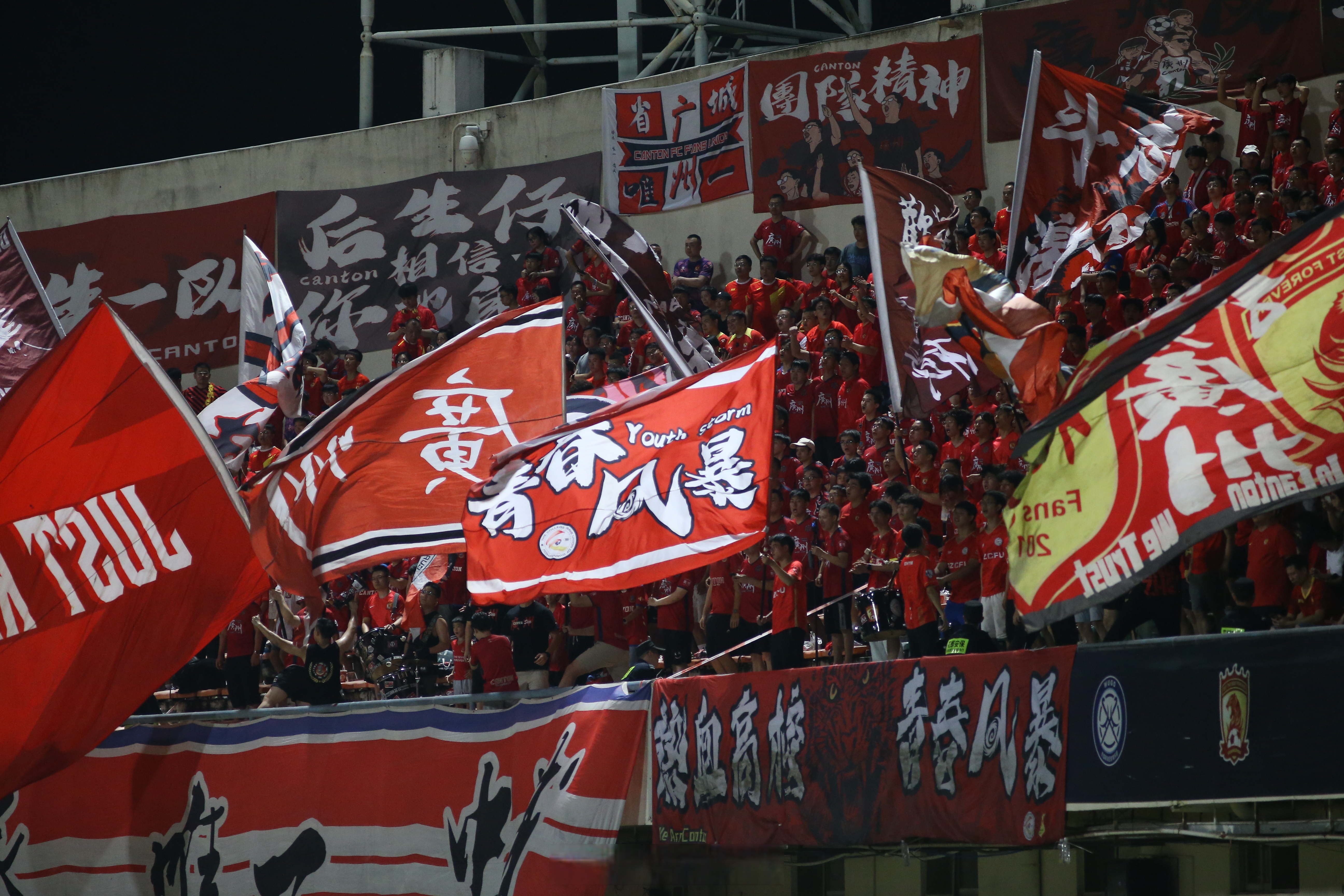 夺冠热门遭遇突袭,球队备战不力遭逆转失利的简单介绍 夺冠热门遭遇突袭,球队备战不力遭逆转失利的简单介绍