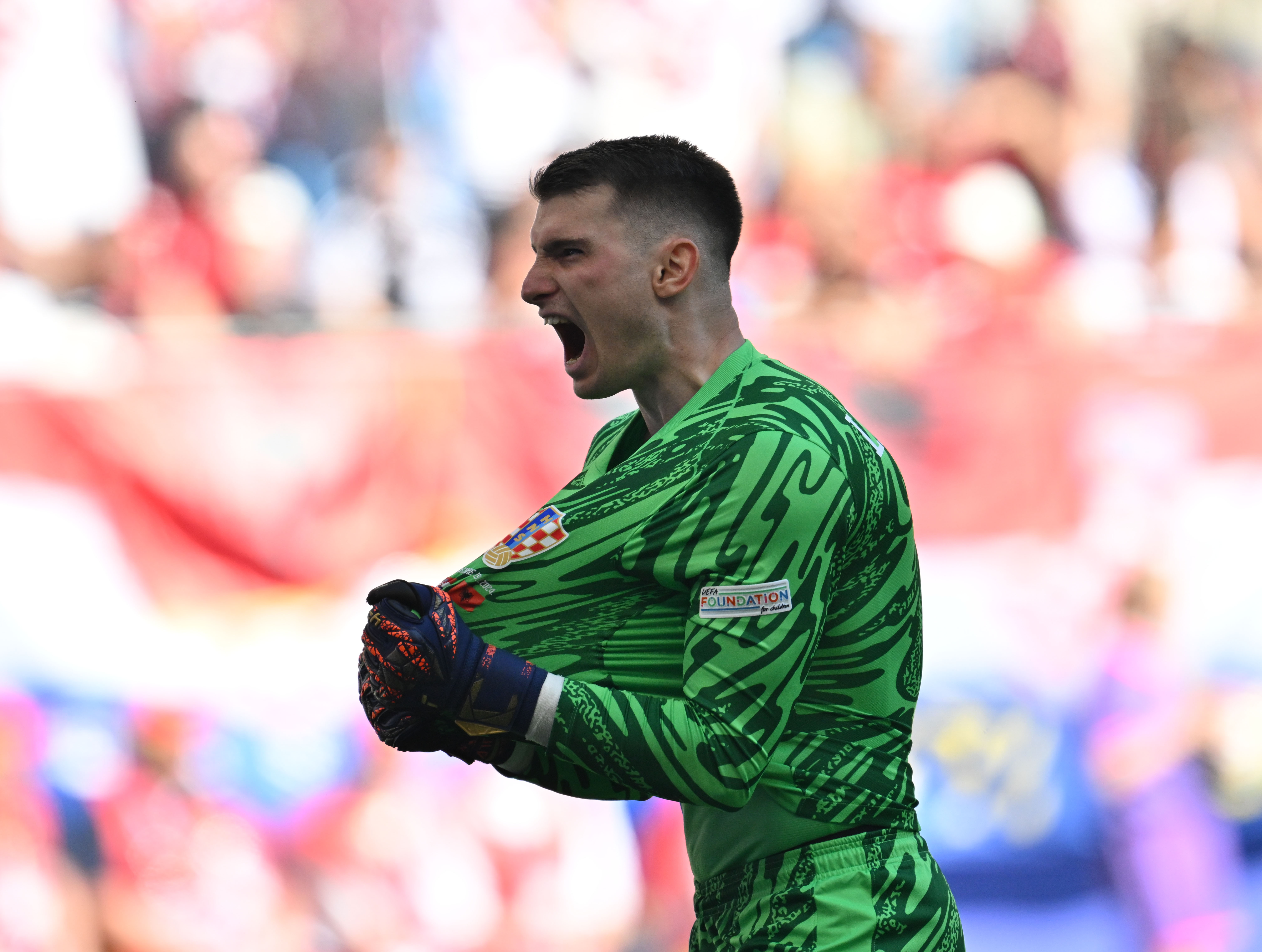 克罗地亚备战欧洲杯磨砺锋线进攻的简单介绍 克罗地亚备战欧洲杯磨砺锋线进攻的简单介绍