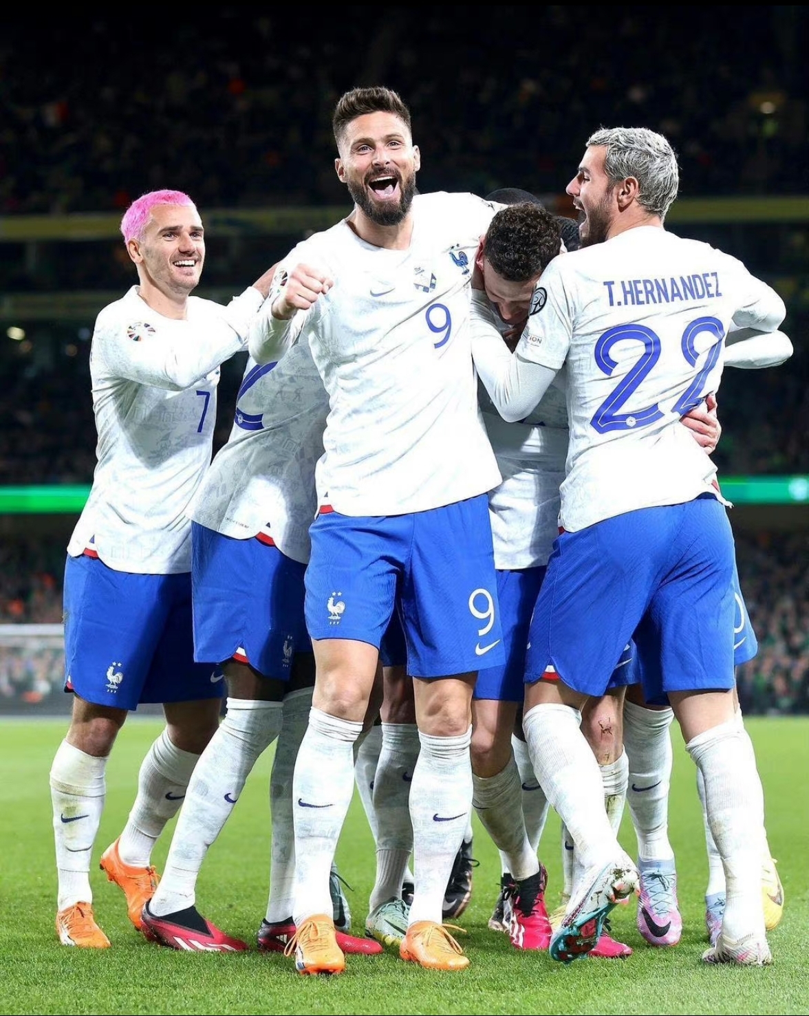 欧洲豪门对碰追逐胜利的激情之战即将上演 欧洲豪门对碰追逐胜利的激情之战即将上演