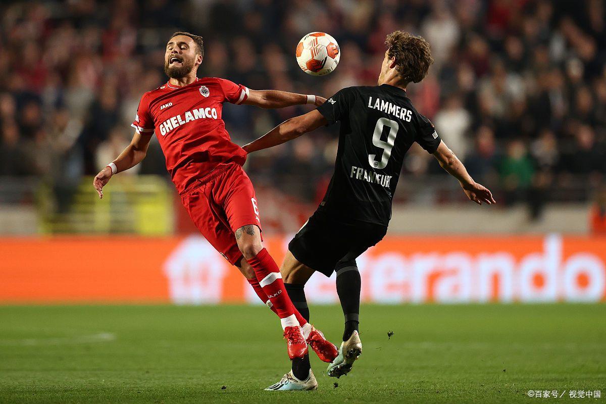 包含沃尔夫斯堡惨败弗赖堡，防线连续被攻破漏洞百出的词条