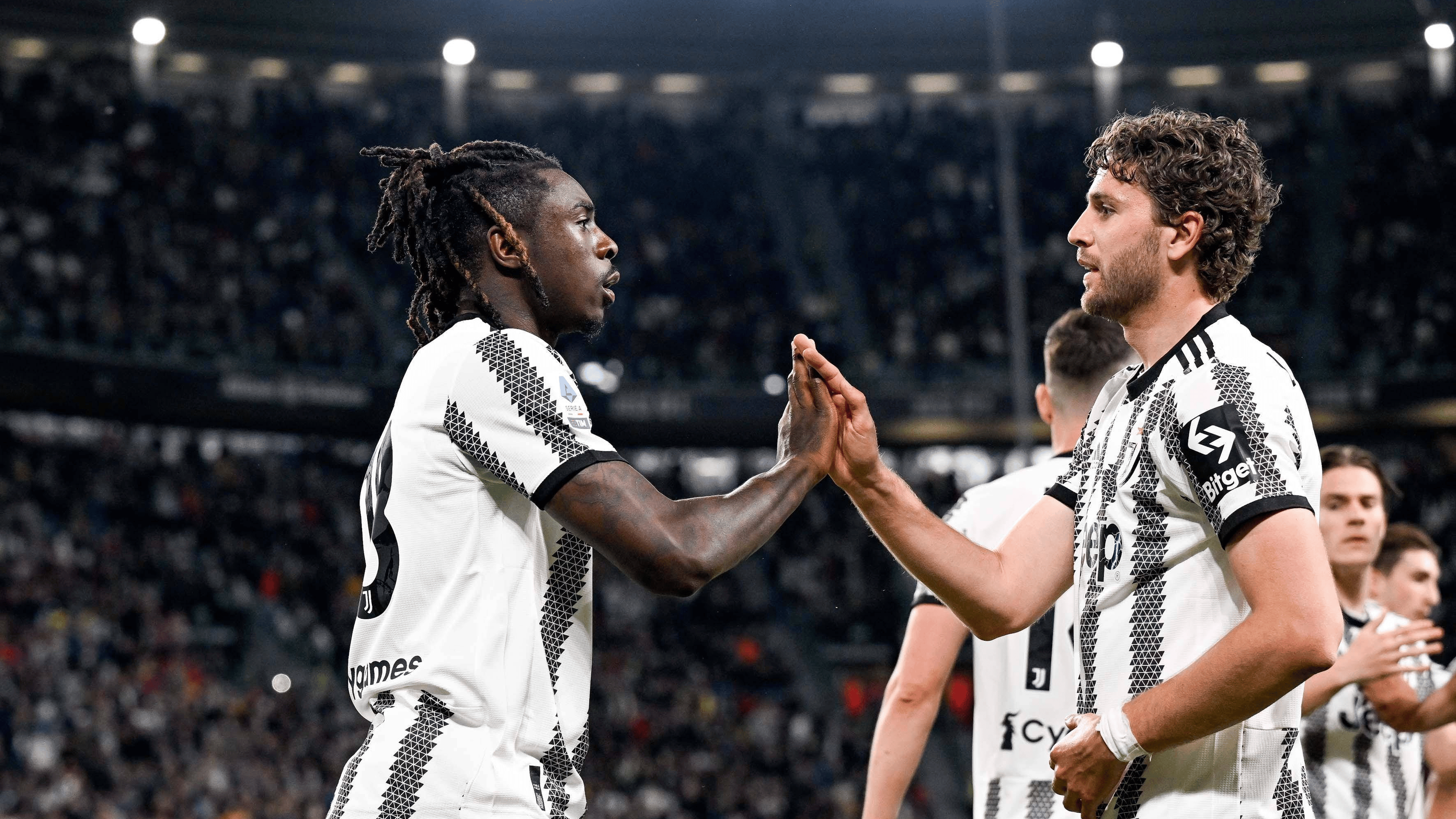 关于尤文图斯续约主力后防合同，稳固防线实力的信息