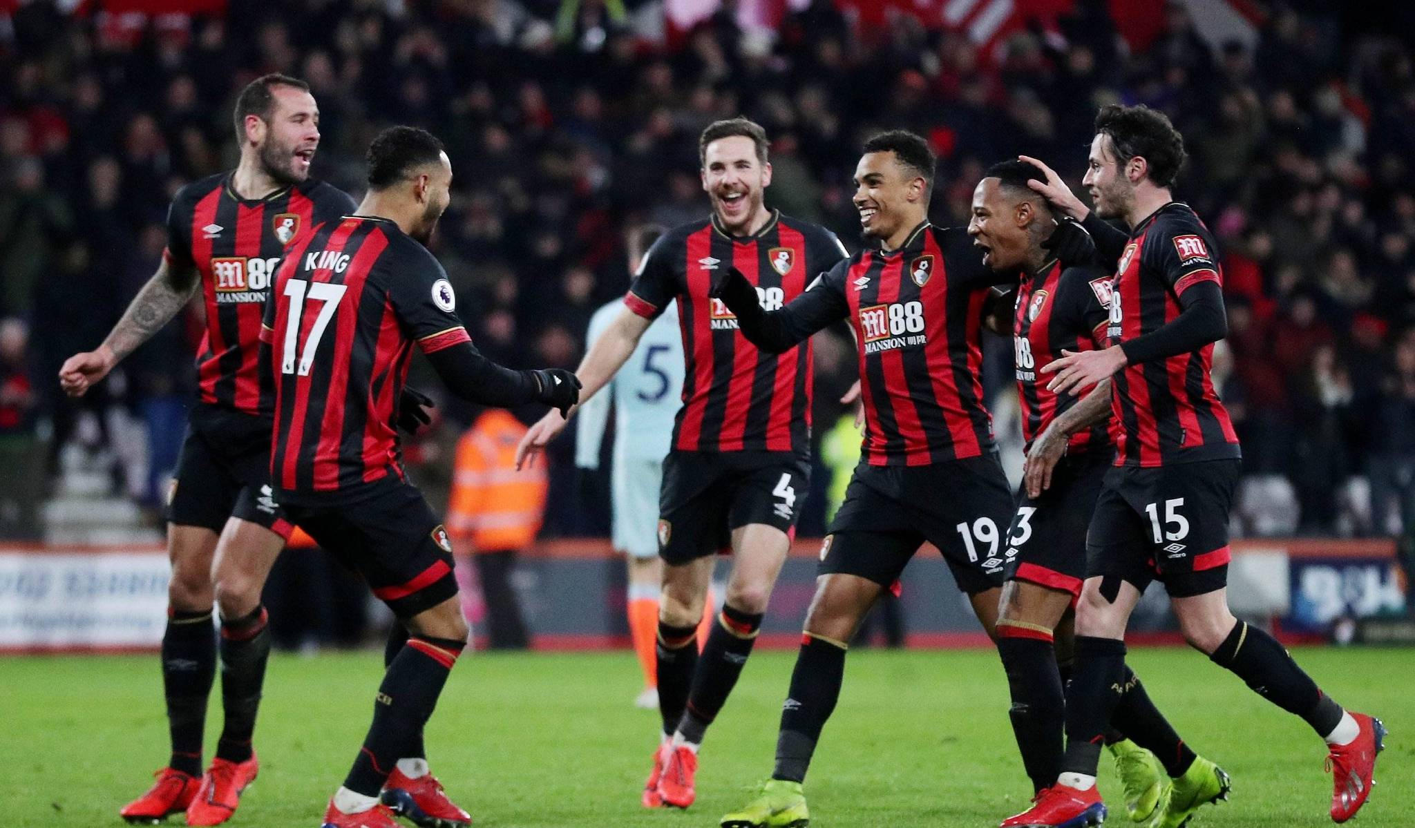 伯恩茅斯客场绝杀埃弗顿,豪取联赛两连胜登上前十的简单介绍 伯恩茅斯客场绝杀埃弗顿,豪取联赛两连胜登上前十的简单介绍