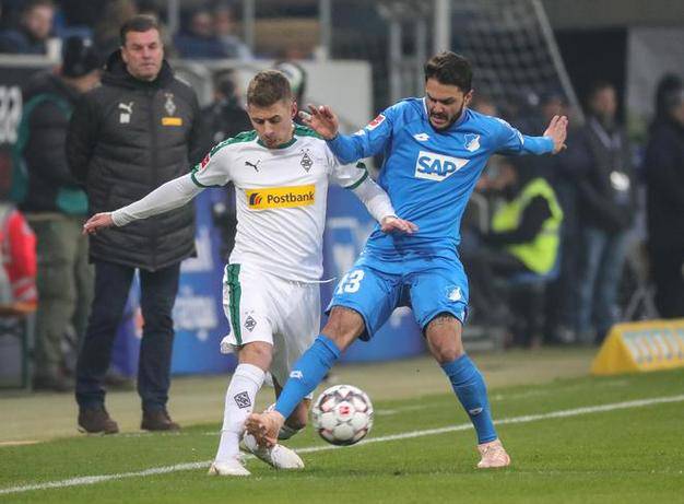 包含弗莱堡客场惨败,连续输球形势严峻的词条 包含弗莱堡客场惨败,连续输球形势严峻的词条