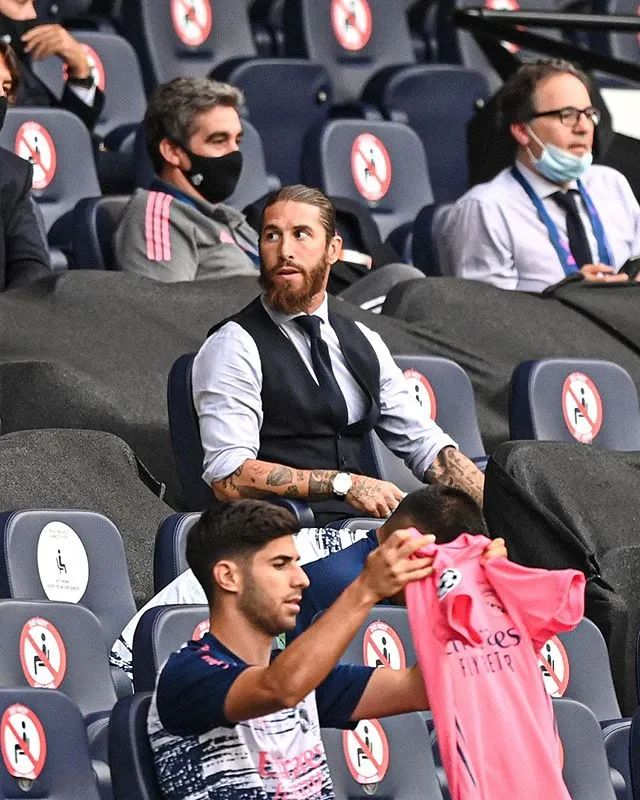 关于意大利女子足球联赛黄牌连连的信息 关于意大利女子足球联赛黄牌连连的信息