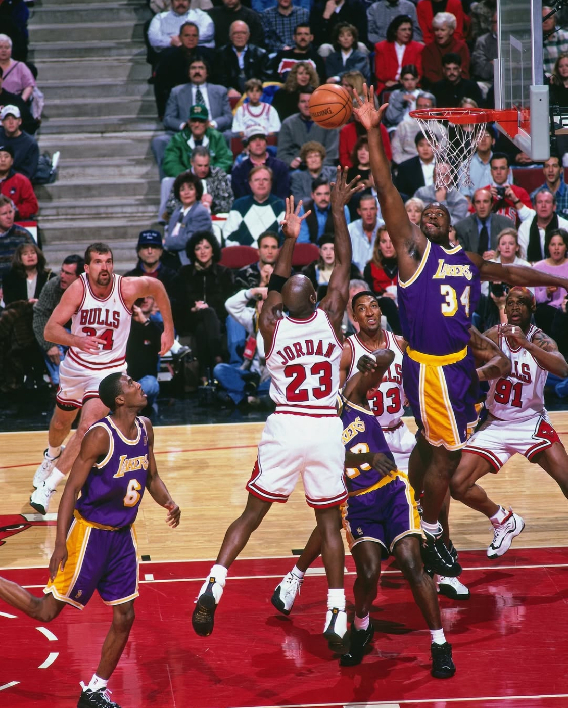 人大胜公牛,恩比德砍下分篮板 人大胜公牛,恩比德砍下分篮板