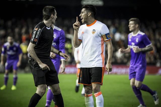 关于热门球队遭遇逆转失利!胜负悬念足球赛的信息 关于热门球队遭遇逆转失利!胜负悬念足球赛的信息