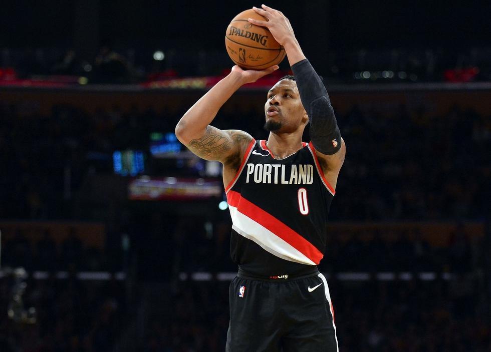 包含德国后卫努力恢复受伤后的最佳状态的词条 包含德国后卫努力恢复受伤后的最佳状态的词条