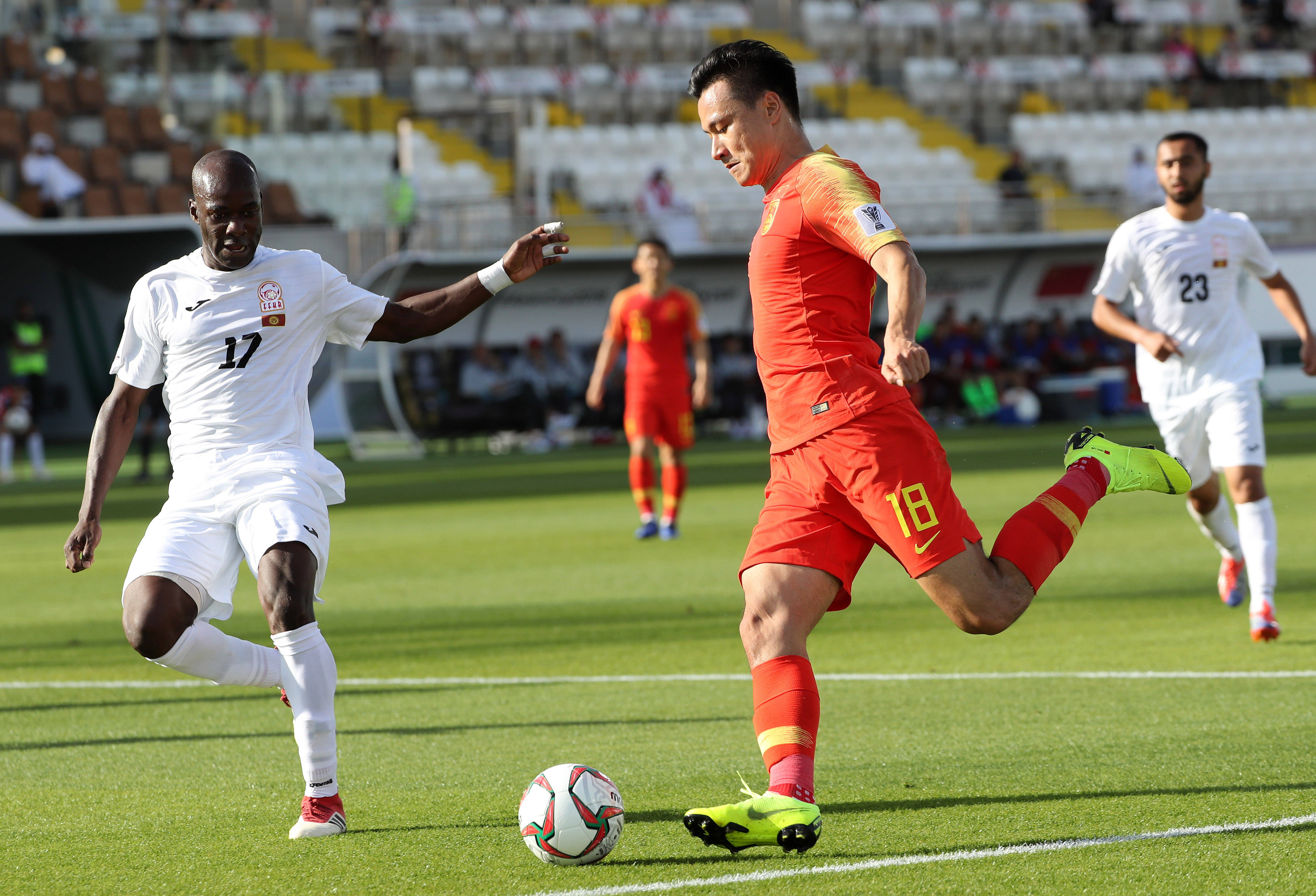 亚洲足球赛场呈现出让人难忘的瞬间 亚洲足球赛场呈现出让人难忘的瞬间