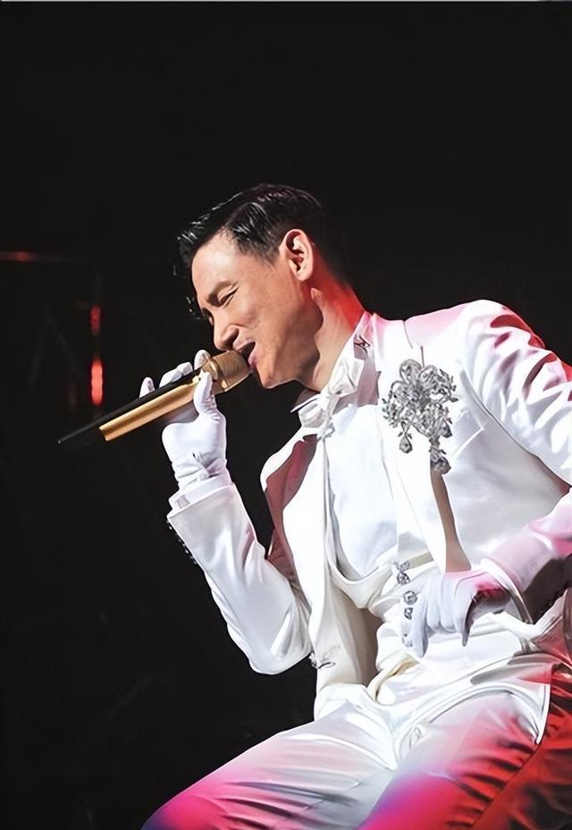 关于夺冠热门队伍频频受挫,情势扑朔迷离的信息 关于夺冠热门队伍频频受挫,情势扑朔迷离的信息