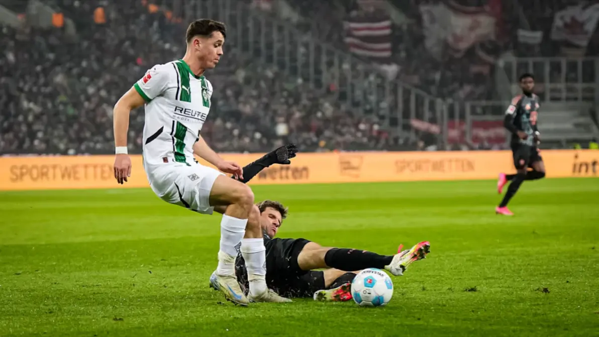 门兴格拉德巴赫队惨遭失利,排名下滑的简单介绍 门兴格拉德巴赫队惨遭失利,排名下滑的简单介绍