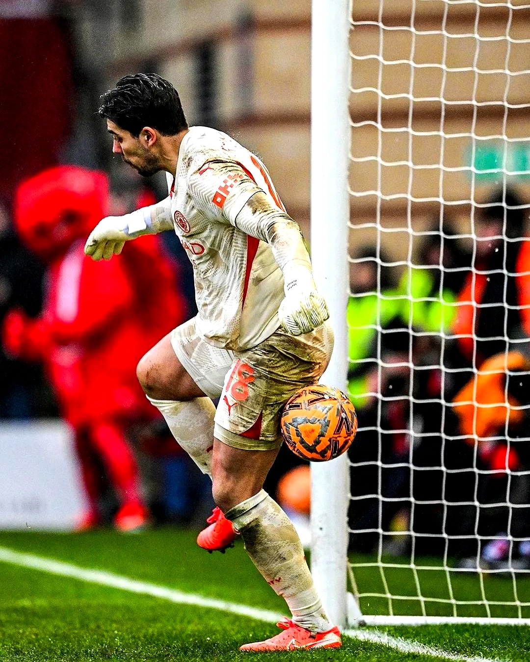 英格兰意外输给苏格兰，赛场惊心动魄的简单介绍