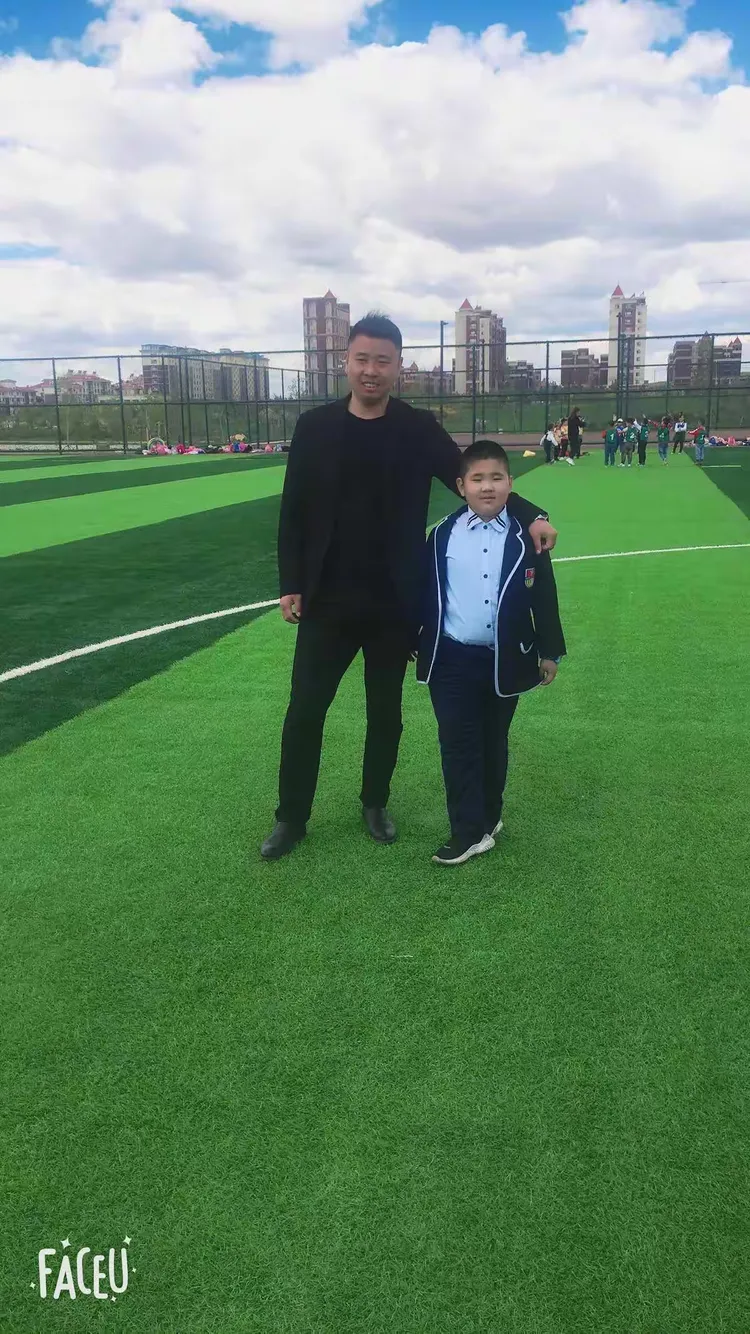 包含球场之上荣耀尽显,努力付出成果显著的词条 包含球场之上荣耀尽显,努力付出成果显著的词条