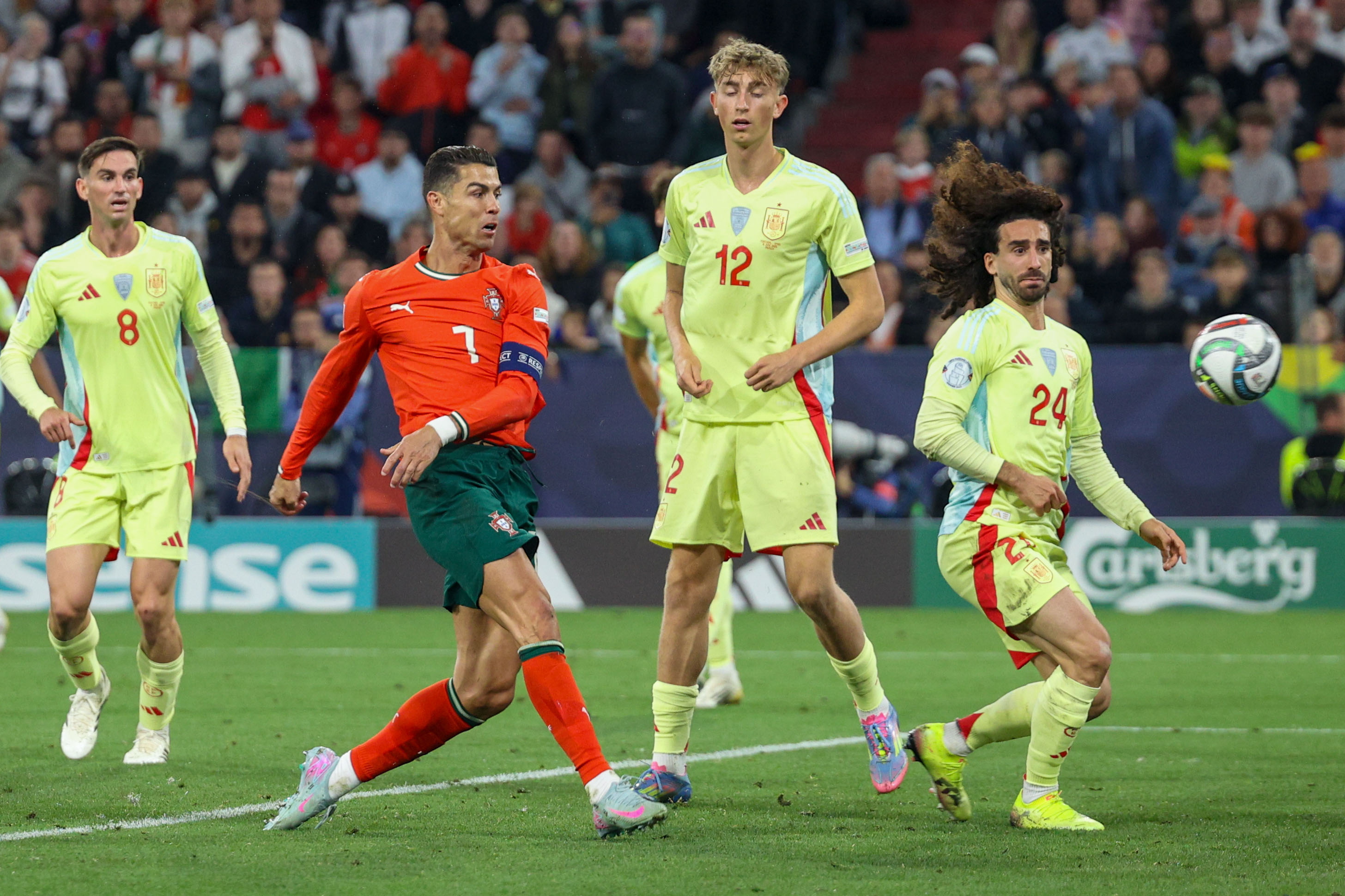 关于葡萄牙力克匈牙利,锁定欧锦赛席位的信息 关于葡萄牙力克匈牙利,锁定欧锦赛席位的信息