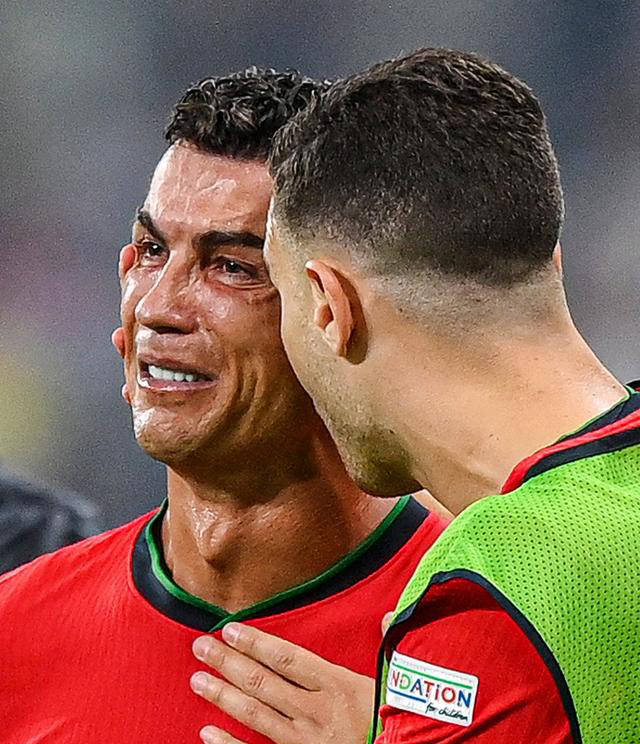 关于意大利豪胜乌克兰，德国主场力取小组第一晋级的信息