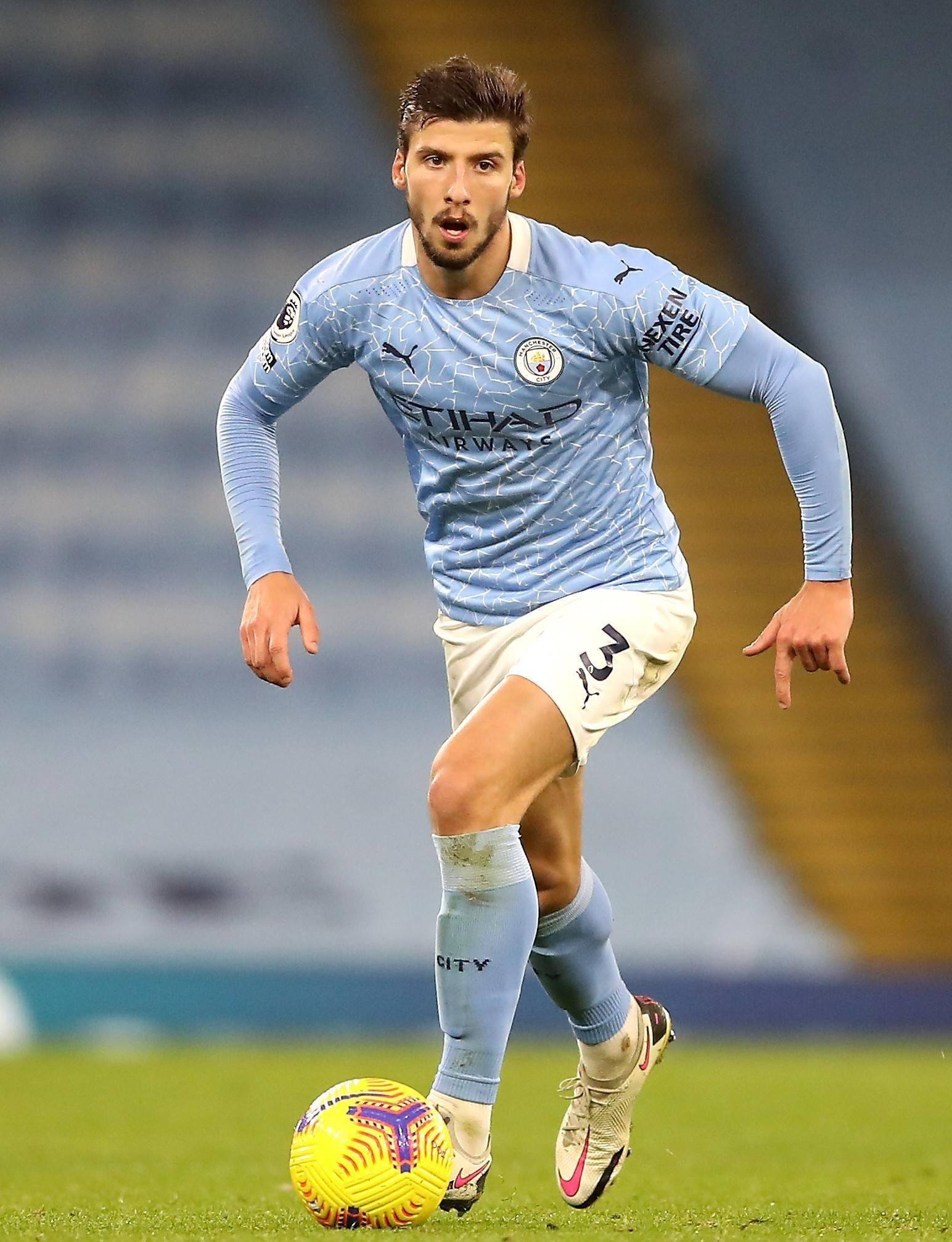 曼城防线再添一伤,主帅急需解决问题的简单介绍 曼城防线再添一伤,主帅急需解决问题的简单介绍