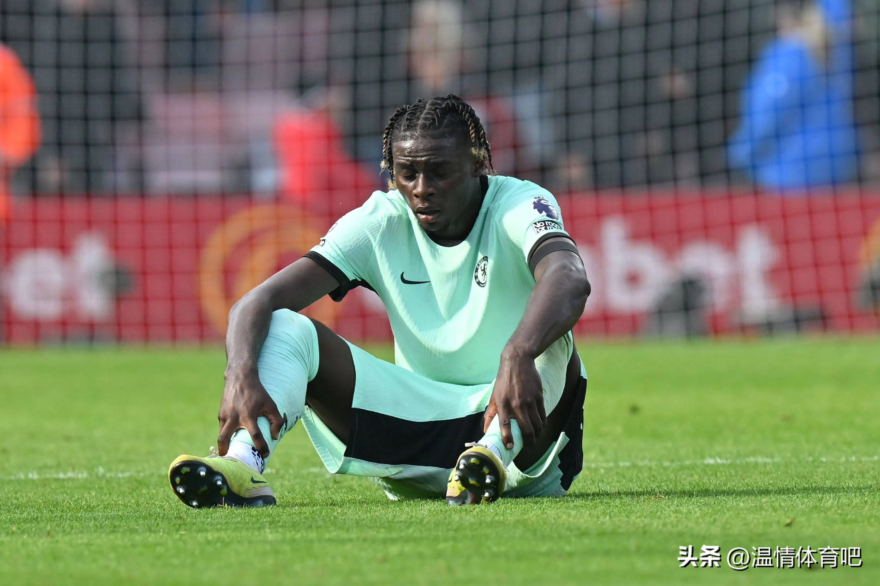 球员洽谈转会事宜,赛季重点球队阵容调整 球员洽谈转会事宜,赛季重点球队阵容调整