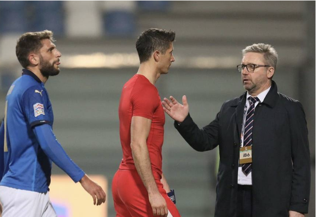 美国碾压荷兰,迪马利亚关键制胜的简单介绍 美国碾压荷兰,迪马利亚关键制胜的简单介绍