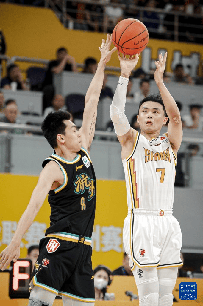 山西队力克江苏队，胡金秋惊艳四座